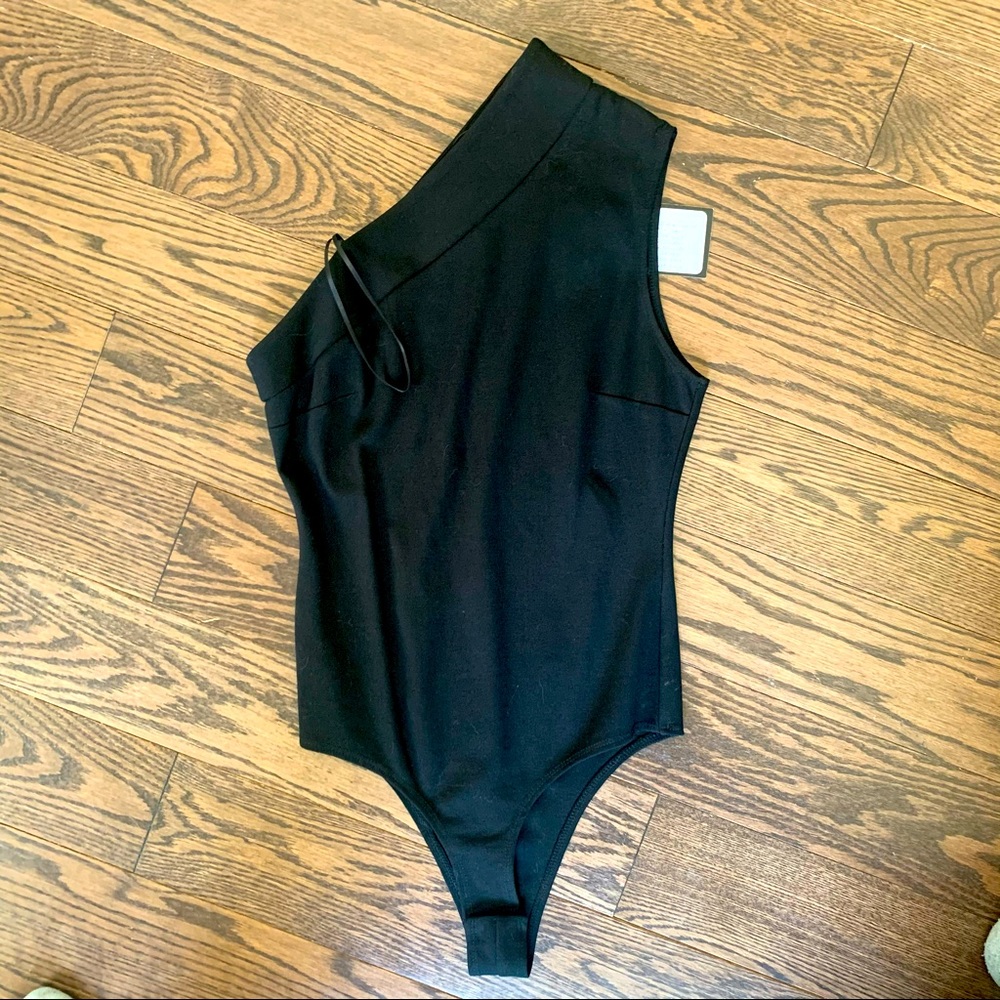 Allen Schwartz Carly One Shoulder Body Suit Size S